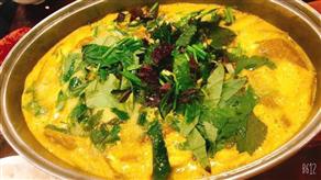 Ba ba om chuối đậu